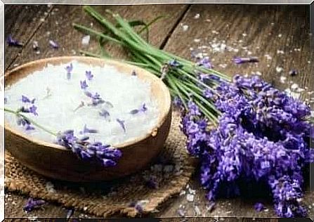 Bath salt with lavender