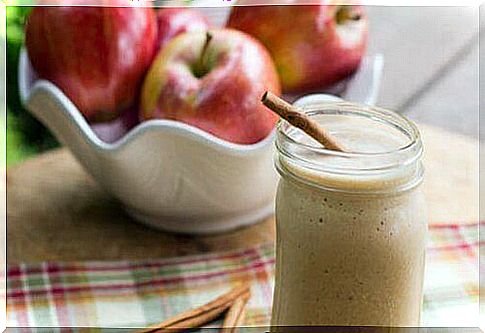 4 spectacular apple smoothies for a flat stomach