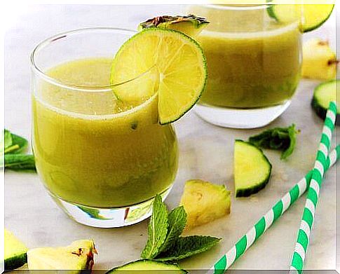 4 spectacular apple smoothies for a flat stomach