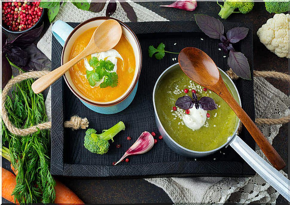 5 delicious detoxifying soups to cleanse your body