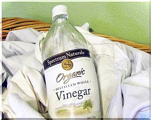 Clear vinegar