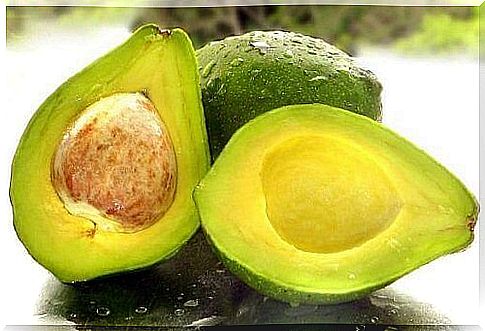 Do not remove the avocado stone