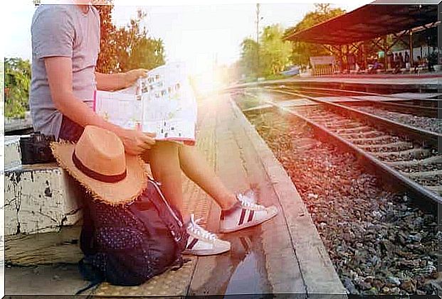 Man waiting for train