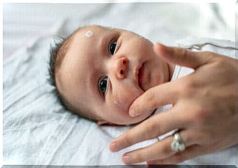 Important aspects of skin care in a newborn baby