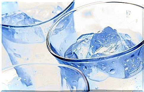 Is it stupid to drink cold water?