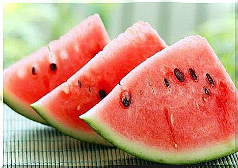 Sliced ​​watermelon.