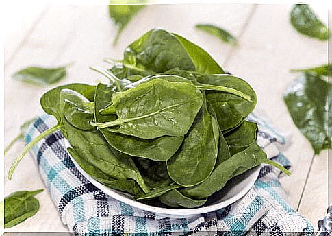 Spinach leaves