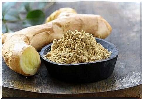 Ginger and ginger powder.