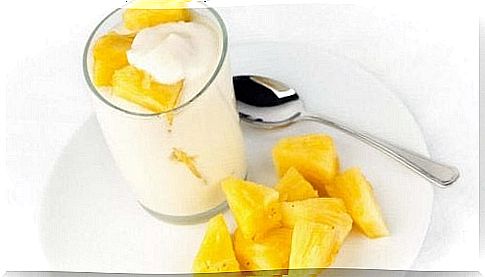 A pineapple yogurt dessert.